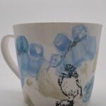 Taza de Porcelana con flores celestes y lechuza